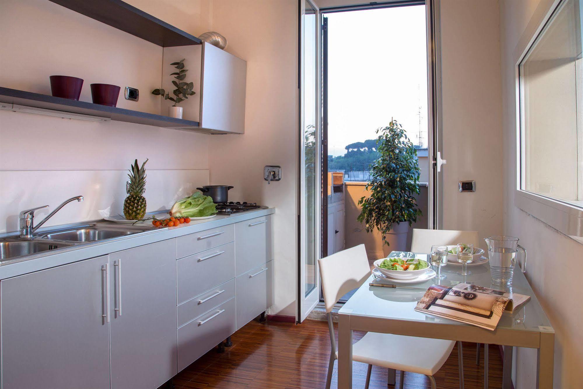 Roma Dreaming Aparthotel Εξωτερικό φωτογραφία