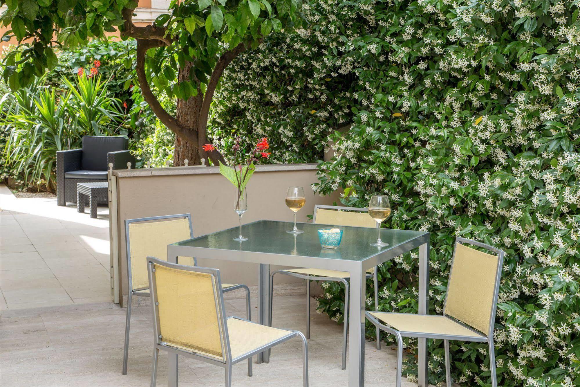Roma Dreaming Aparthotel Εξωτερικό φωτογραφία